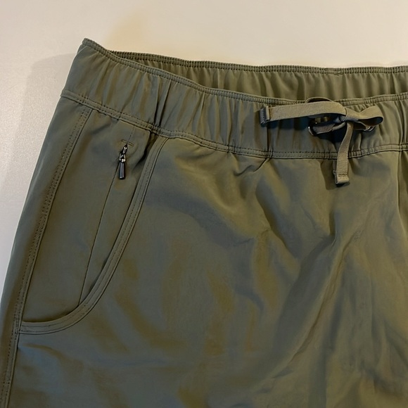 Patagonia skort - size Medium - Picture 7 of 9